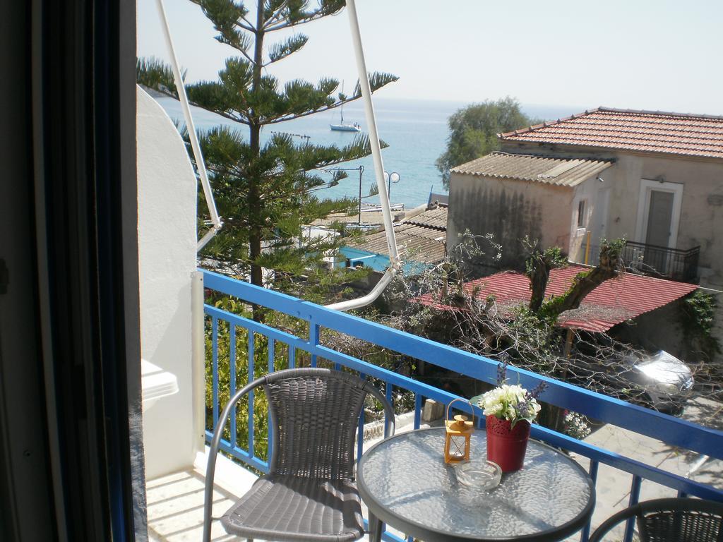 Apartament Sunrise Flora Agia Marina  Zewnętrze zdjęcie